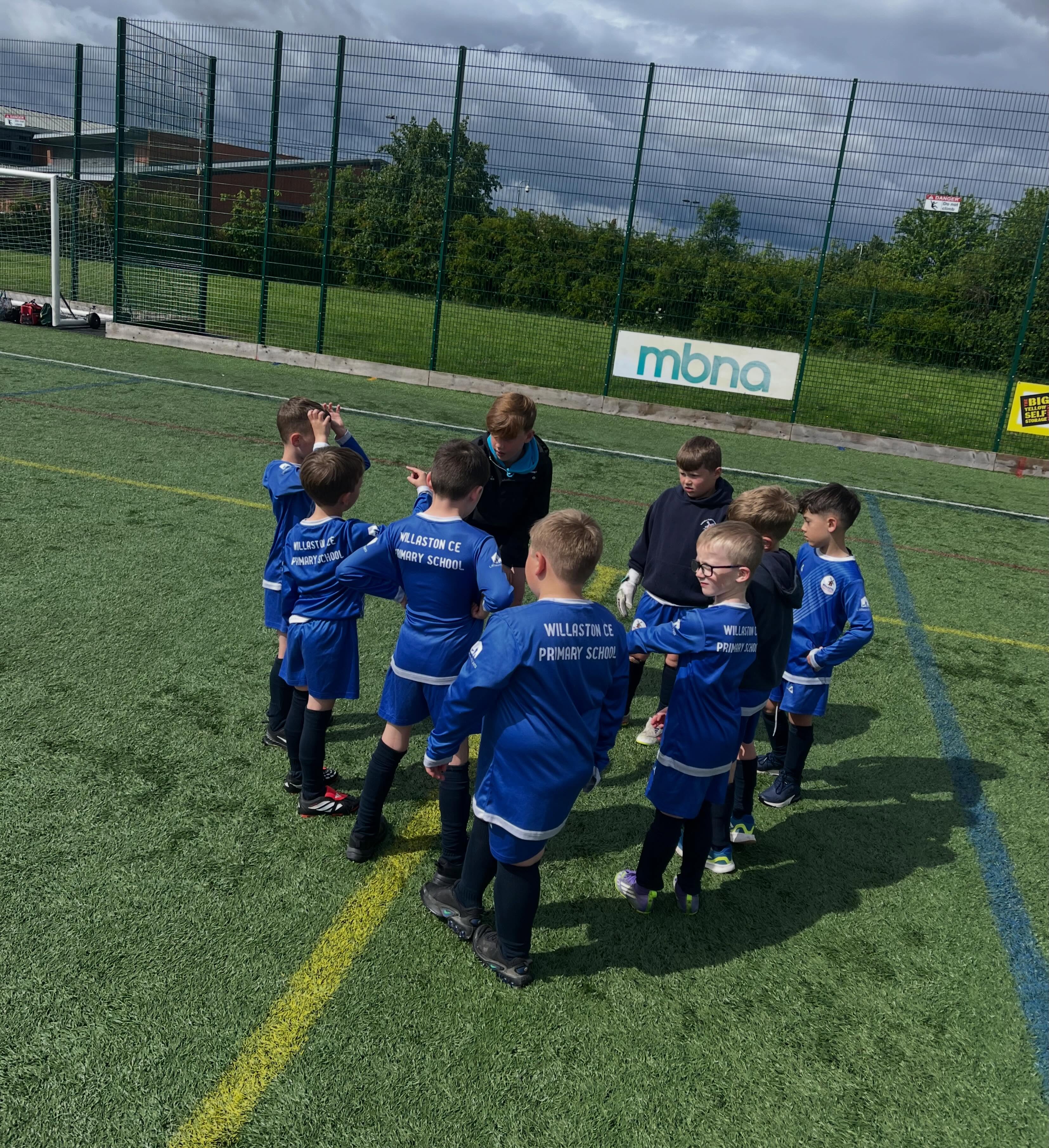 After just qualifying for the semi-finals, the Year 1/2 Chester FC tournament was called off due to thunder and lightning!⛈️ Our team played fantastically, not letting the rain put them off and we were lucky enough to have an amazing Year 6 coach/team manager. Well done everybody ⚽️